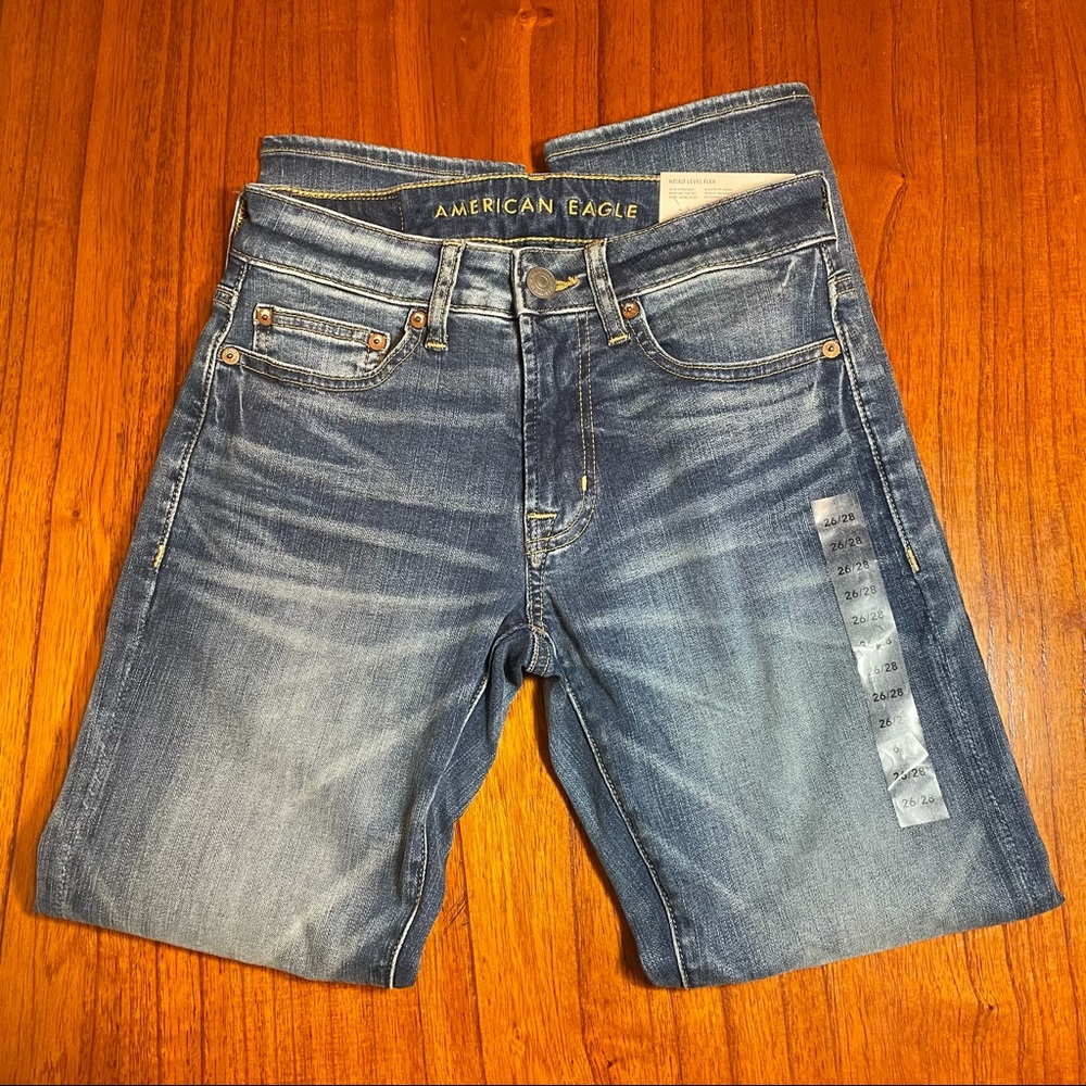 NWT American Eagle slim straight jeans